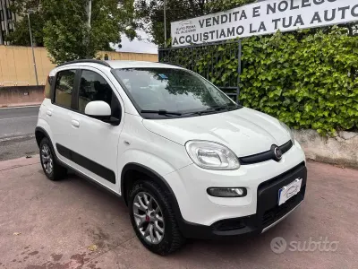 Gebraucht Fiat Panda 4x4 S 95 PS (69 kW) 2018 Weiß Kleinwagen