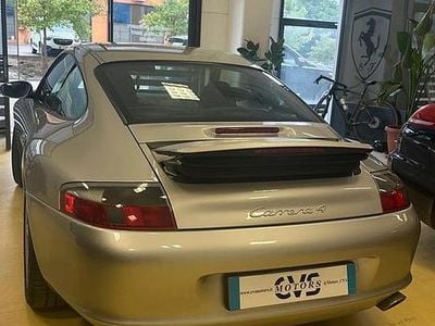 Porsche 911 Carrera 4
