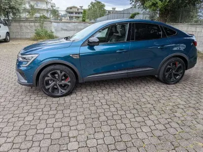Usata Renault Arkana R.S. 94 CV (69 kW) 2022 Blu/azzurro SUV