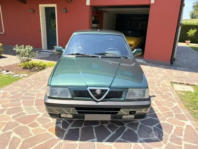 Usata Alfa Romeo 33 129 CV (94 kW) 1990 Verde Berlina