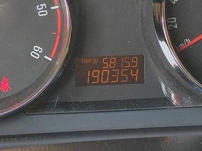 Usata Opel Antara 163 CV (119 kW) 2012 Bianco SUV