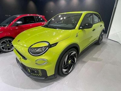Nuova Abarth 600e Turismo 177 kW (241 CV) 2025 Verde SUV
