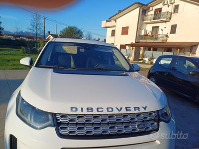 Land Rover Discovery 5