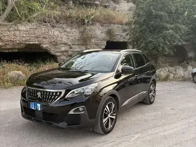 Usata Peugeot 3008 Allure 131 CV (96 kW) 2019 Nero SUV