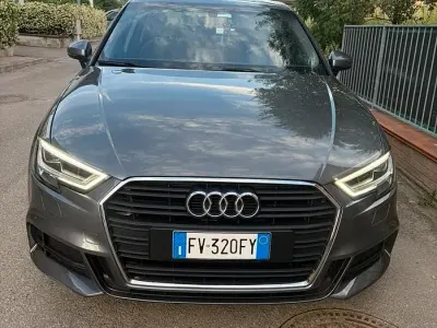 Usata Audi A3 S-Line 110 CV (80 kW) 2019 Grigio Berlina