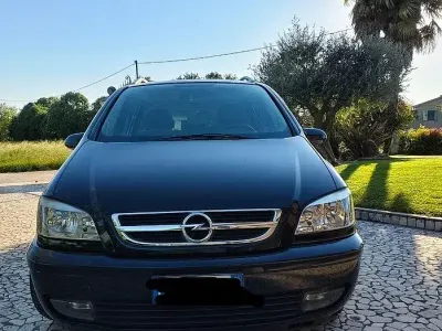 Usata Opel Zafira 97 CV (71 kW) 2004 Monovolume