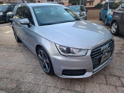 Usata Audi A1 Sportback Design 90 CV (66 kW) 2016 Argento Utilitaria
