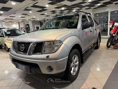 Begagnad Nissan Navara XE 171 HK (125 kW) 2006 Grå Pickup