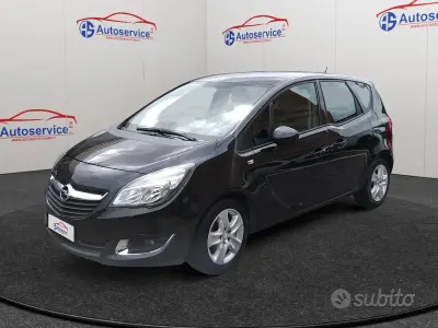 Usata Opel Meriva 120 CV (88 kW) 2014 Nero Monovolume