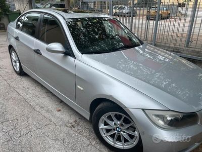 usata BMW 320 e90 2015 automatica pelle navi