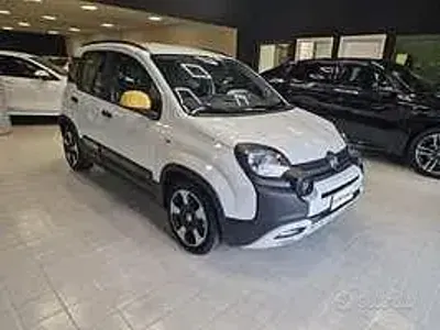 Usata Fiat Panda Cross Cross 69 CV (50 kW) 2025 Bianco met Utilitaria