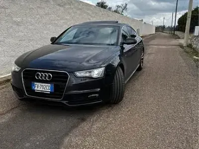 Usata Audi A5 S-Line 190 CV (139 kW) 2015 Blu Coupé