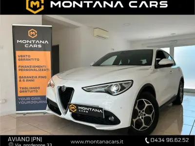 Usata Alfa Romeo Stelvio Business 190 CV (139 kW) 2022 Bianco SUV