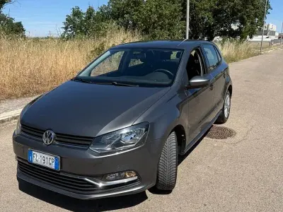 Usata VW Polo Comfortline 75 CV (55 kW) 2017 Grigio Berlina
