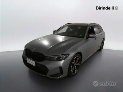 Usata BMW 320 M Sport 190 CV (139 kW) 2023 Frozen pure grey metallic Station wagon