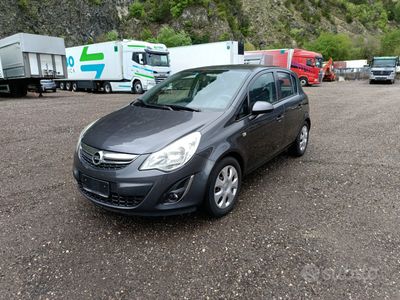 usata Opel Corsa 1.2 benzina