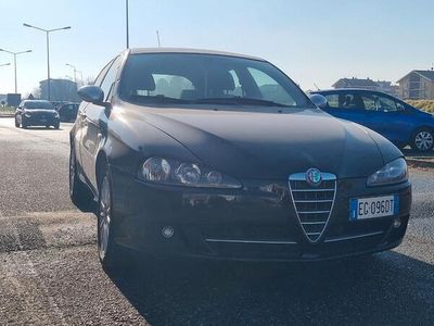 usata Alfa Romeo 147 1.6 benzina/gpl