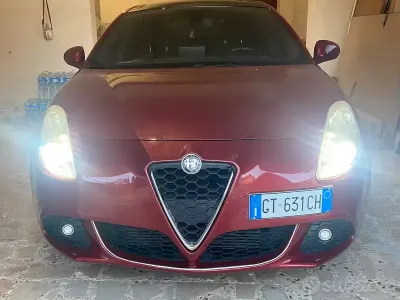 Usata Alfa Romeo Giulietta Distinctive 170 CV (125 kW) 2024 Rosso Berlina