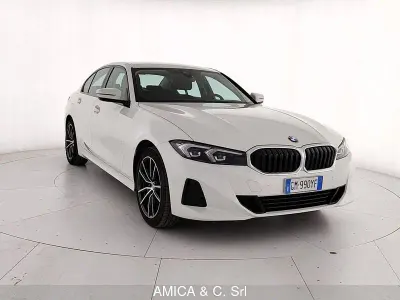 Usata BMW 318 Comfort Edition 150 CV (110 kW) 2023 Bianco Berlina