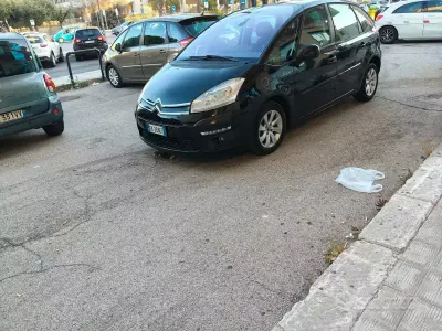 Usata Citroën C4 Picasso 112 CV (82 kW) 2011 Nero Monovolume