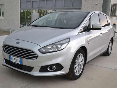Usata Ford S-MAX Titanium S 150 CV (110 kW) 2017 Argento Monovolume