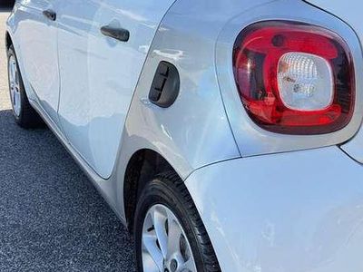 Usata Smart ForFour 71 CV (52 kW) 2017 Bianco Utilitaria