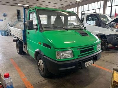 Usata Iveco Daily 88 CV (64 kW) 1991 Verde Furgone