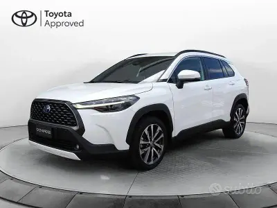Usata Toyota Corolla Cross Trend 199 CV (146 kW) 2023 Bianco SUV
