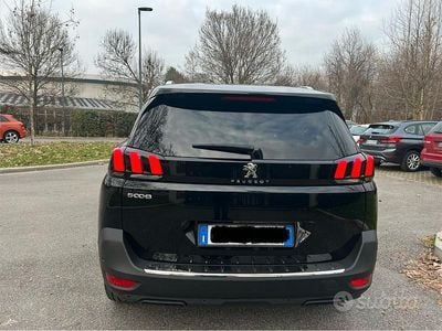 Usata Peugeot 5008 Allure 131 CV (96 kW) 2023 Nero SUV