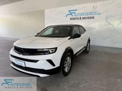 Usata Opel Mokka 131 CV (96 kW) 2025 Bianco SUV