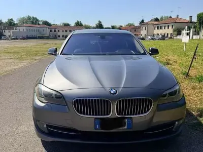 Usata BMW 520 184 CV (135 kW) 2012 Grigio Station wagon