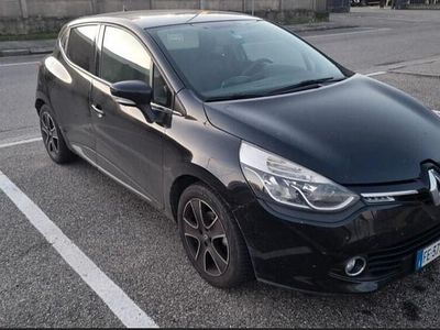 Usata Renault Clio IV Intens 75 CV (55 kW) 2016 Nero Berlina