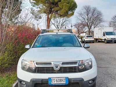 Usata Dacia Duster Lauréate 110 CV (80 kW) 2013 Bianco SUV