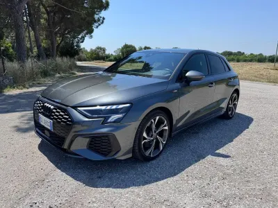 Usata Audi A3 S-Line 200 CV (147 kW) 2022 Grigio Berlina