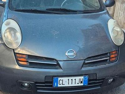 Usata Nissan Micra 86 CV (63 kW) 2002 Grigio Utilitaria