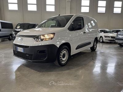 Usata Fiat Doblò 99 CV (72 kW) 2023 Monovolume