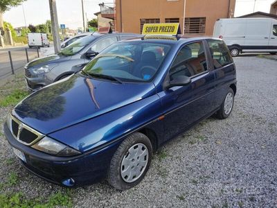 usata Lancia Ypsilon 1.2i 16V cat LS