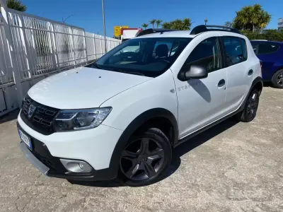 Usata Dacia Sandero Stepway 90 CV (66 kW) 2017 Bianco SUV