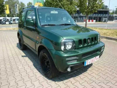 Usata Suzuki Jimny 85 CV (62 kW) 2010 Verde SUV