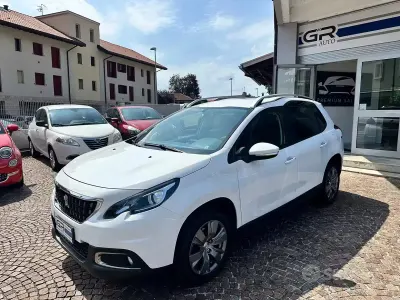 Usata Peugeot 2008 Active 75 CV (55 kW) 2017 Bianco SUV