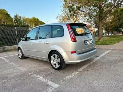 Begagnad Ford C-MAX 110 HK (80 kW) 2010 Minibuss