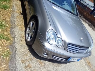 Mercedes C200
