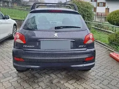 Usata Peugeot 206+ 70 CV (51 kW) 2010 Nero Utilitaria