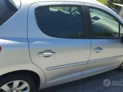 Usata Peugeot 207 2007 Grigio Utilitaria