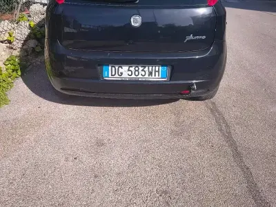 Usata Fiat Grande Punto 90 CV (66 kW) 2007 Nero Utilitaria