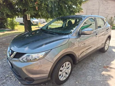 Usata Nissan Qashqai 110 CV (80 kW) 2014 Grigio SUV