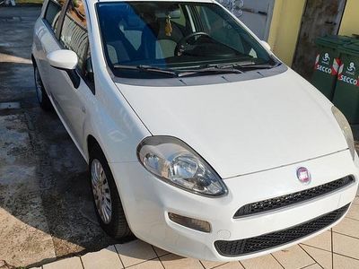 Usata Fiat Punto 75 CV (55 kW) 2013 Bianco Utilitaria
