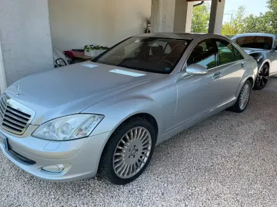 Usata Mercedes S320 Avantgarde 235 CV (172 kW) 2007 Grigio Berlina