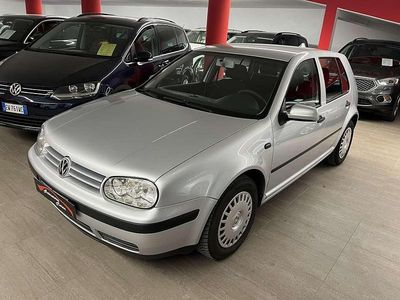 Usata VW Golf IV 75 CV (55 kW) 2002 Argento