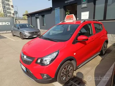 Usata Opel Karl Rocks 73 CV (53 kW) 2019 Rosso Utilitaria